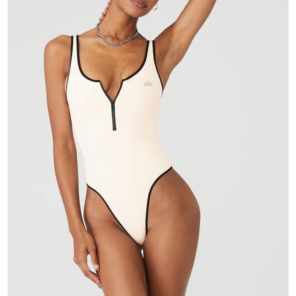 Alo Yoga Supernova bodysuit